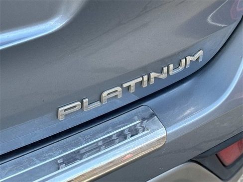 Used 2020 Toyota Highlander Platinum image 12