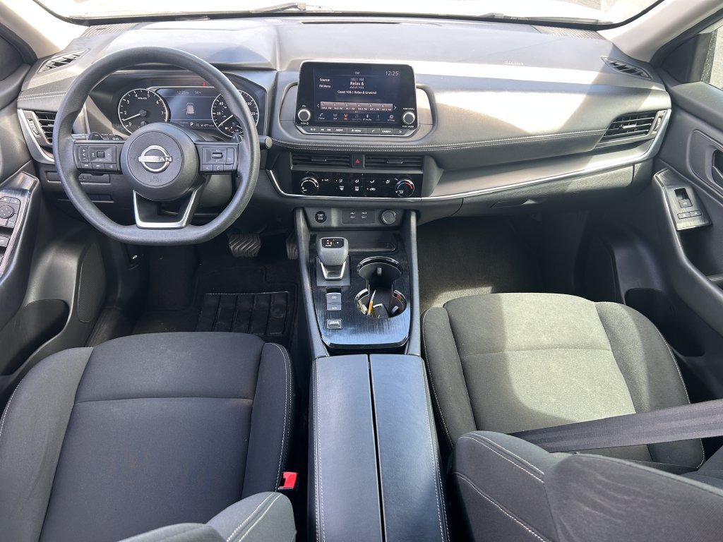Used 2024 Nissan Rogue S FWD image 27