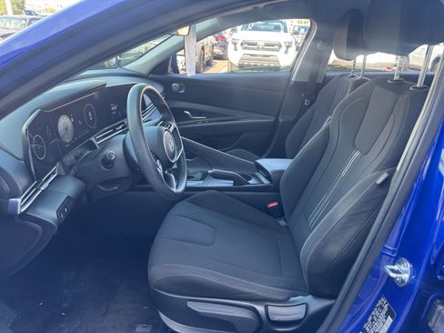 Used 2024 Hyundai Elantra SEL FWD image 14
