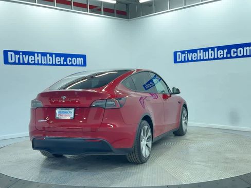 Used 2022 Tesla Model Y Long Range image 2