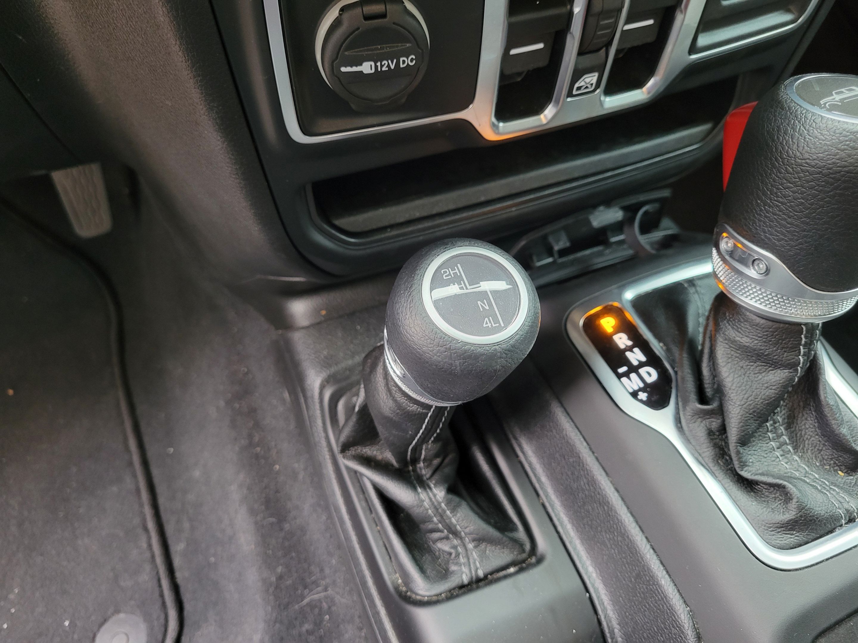 Used 2025 Jeep Gladiator Sport AWD/4WD image 22