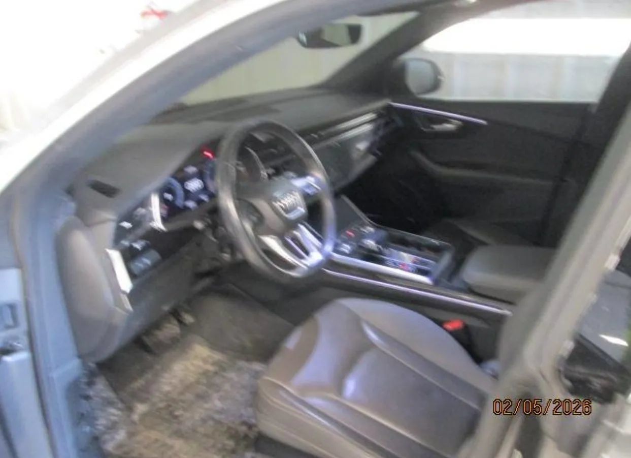 Used 2019 Audi Q8 Premium Plus AWD/4WD image 46