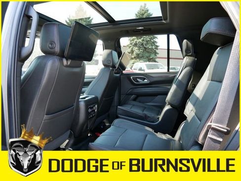 Used 2021 Chevrolet Tahoe RST w/ Luxury Package AWD/4WD image 17