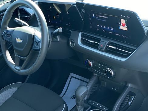 Used 2026 Chevrolet TrailBlazer LS image 32