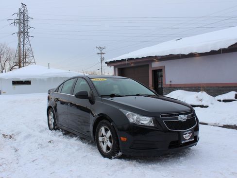 Used 2014 Chevrolet Cruze LT image 1
