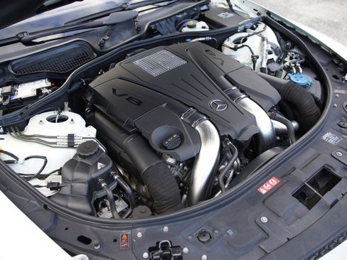 Used 2013 Mercedes-Benz CL 550 4MATIC image 59