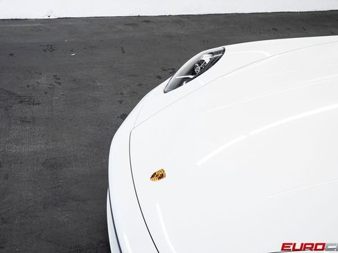 Used 2022 Porsche 911 Carrera image 11