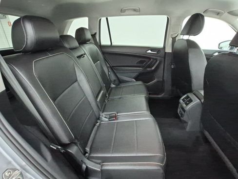 Used 2021 Volkswagen Tiguan SE AWD/4WD image 22