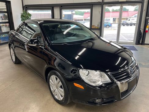 Used 2008 Volkswagen Eos Komfort FWD image 40