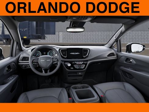 New 2026 Chrysler Pacifica Select image 14