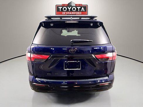 Used 2024 Toyota Sequoia Platinum image 6