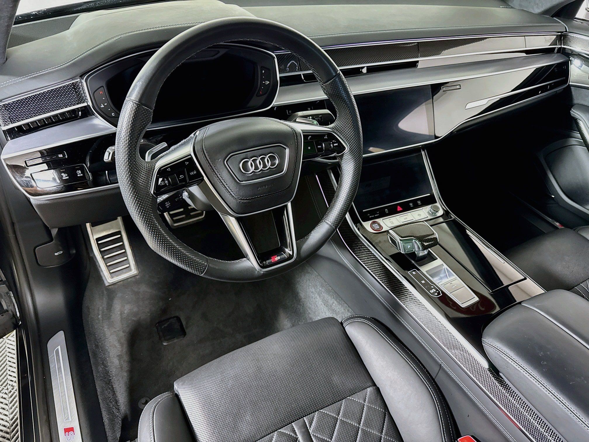 Used 2023 Audi S8 w/ S8 Comfort Plus Package AWD/4WD image 14