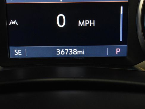 Used 2022 Chevrolet Equinox Premier image 20