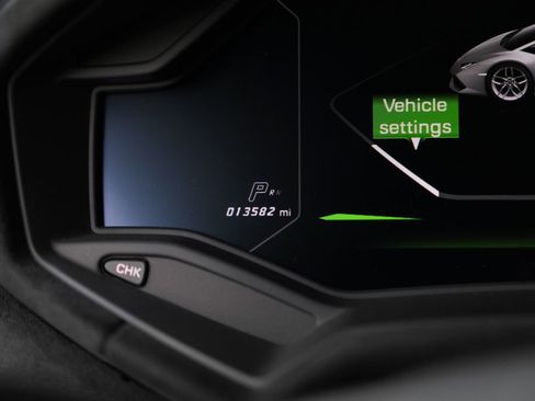 Used 2018 Lamborghini Huracan Performante image 20