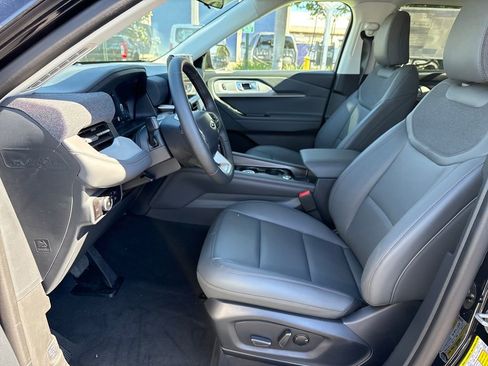 New 2026 Ford Explorer Active w/ Active Comfort Package image 20