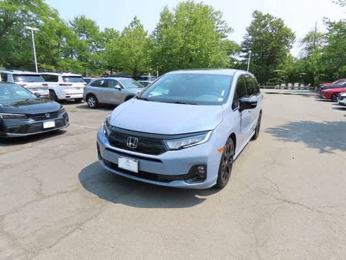 Used 2026 Honda Odyssey Sport-L image 1