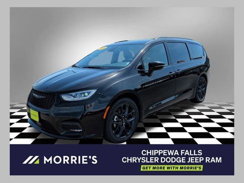 Used 2025 Chrysler Pacifica Limited FWD image 1