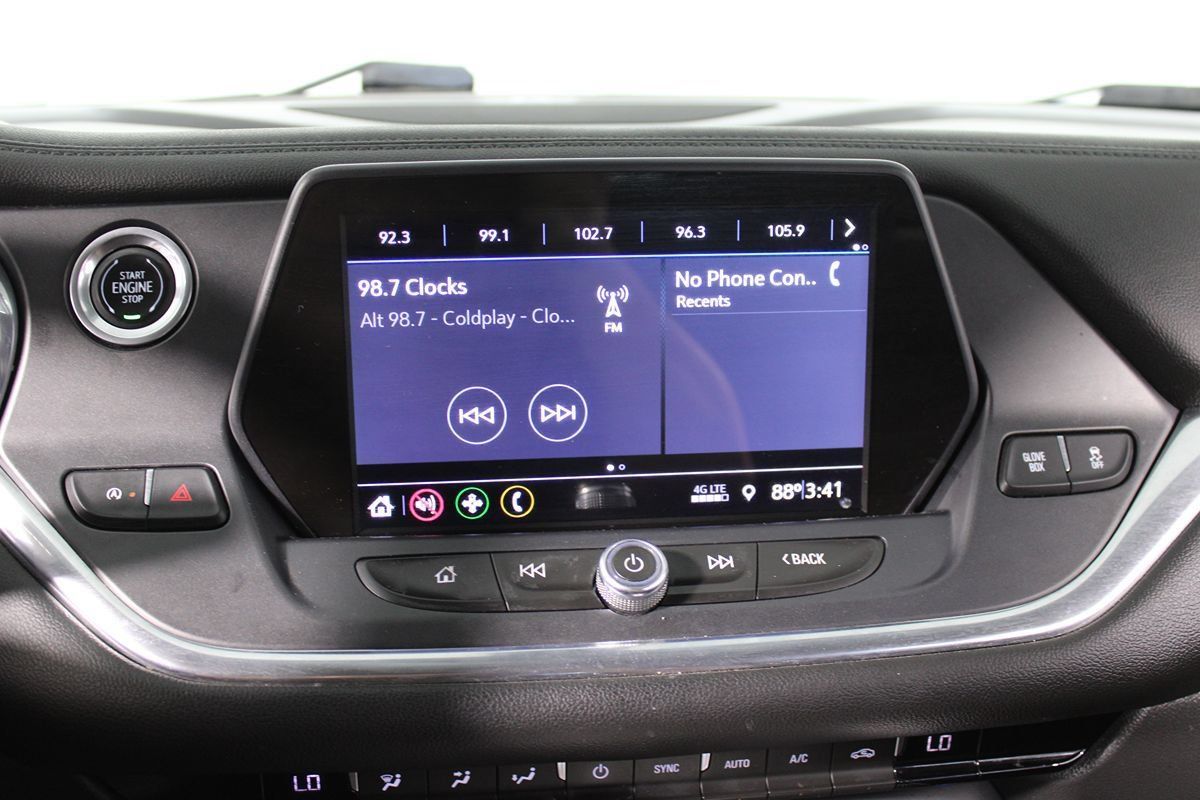 Used 2020 Chevrolet Blazer LT FWD image 12