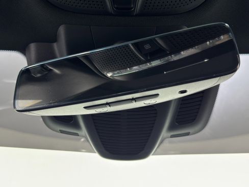 Used 2021 Mercedes-Benz C 63 AMG Sedan w/ Driver Assistance Package image 37