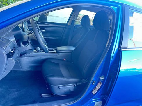 Used 2024 Nissan Sentra SV image 36