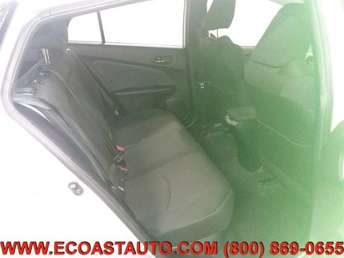 Used 2019 Toyota Prius LE image 15