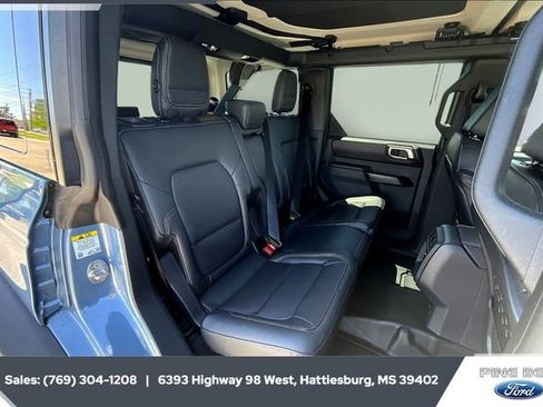 New 2025 Ford Bronco Badlands image 10