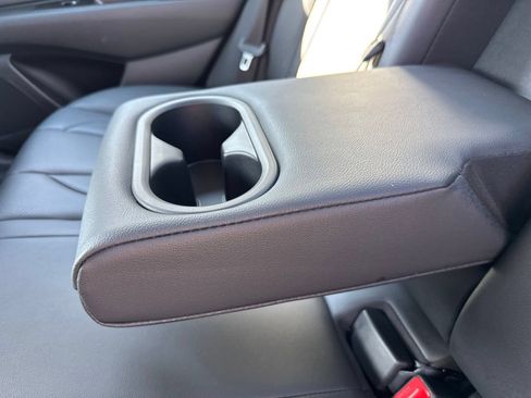 Certified 2026 Hyundai Elantra Limited FWD image 14