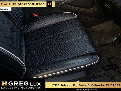 Used 2022 Bentley Bentayga image 63