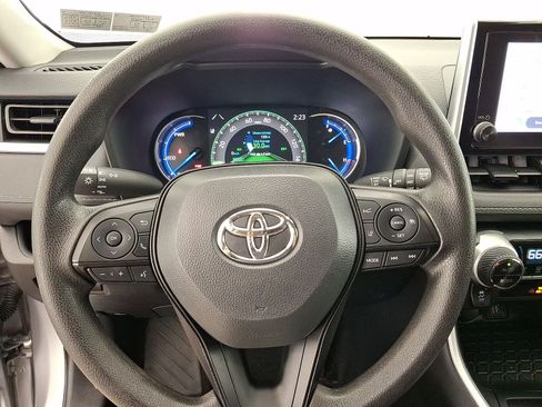 Certified 2025 Toyota RAV4 XLE AWD/4WD image 8