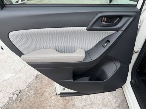 Used 2018 Subaru Forester 2.5i Premium image 16