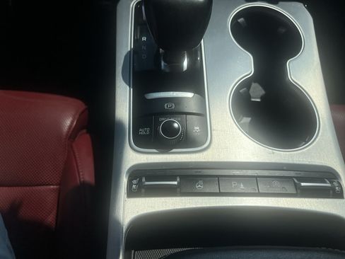 Used 2018 Kia Stinger GT2 AWD/4WD image 26