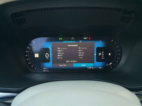 Used 2022 Volvo XC60 B5 Momentum AWD/4WD image 18