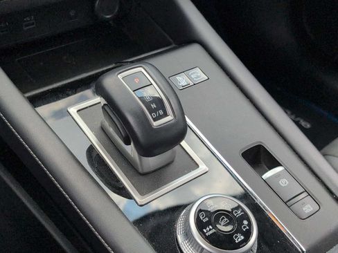 Used 2024 Mitsubishi Outlander SE AWD/4WD image 31