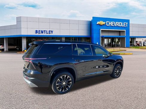 New 2026 Chevrolet Traverse LT w/ Sun and Wheel Package image 5