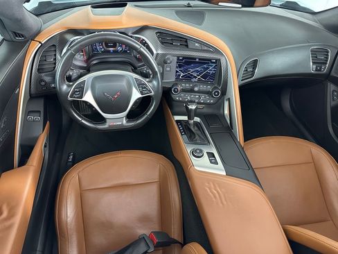 Used 2019 Chevrolet Corvette Z06 w/ Z07 Performance Package image 16