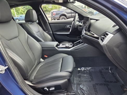 Used 2023 BMW 330i Sedan w/ Premium Package image 17