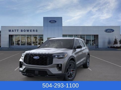New 2026 Ford Explorer ST-Line w/ ST-Line Street Pack AWD/4WD image 3