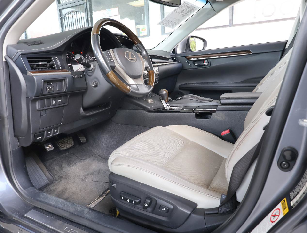 Used 2014 Lexus ES 350 FWD image 37