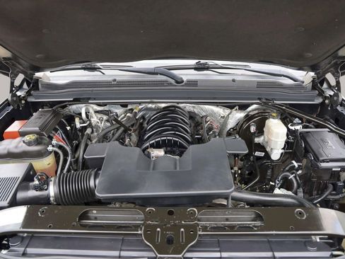 Used 2018 Chevrolet Suburban Premier w/ Max Trailering Package image 37