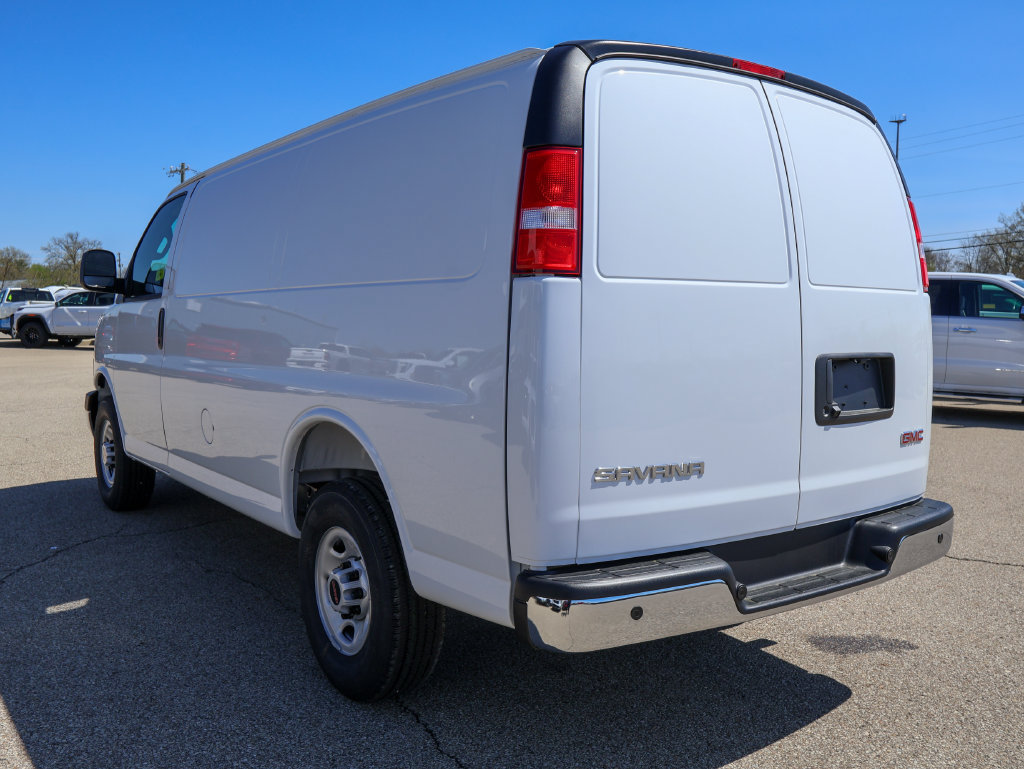 New 2026 GMC Savana 2500 w/ Driver Convenience Package RWD image 17