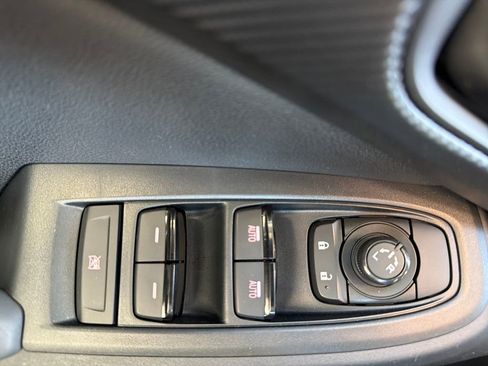 Used 2024 Subaru Crosstrek 2.0i AWD/4WD image 43