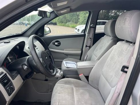 Used 2005 Chevrolet Equinox LS w/ Preferred Equipment Group AWD/4WD image 14