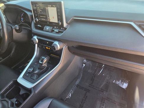 Certified 2020 Toyota RAV4 XSE image 21