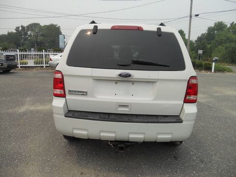 Used 2011 Ford Escape XLT w/ 203A Rapid Spec Order Code FWD image 8