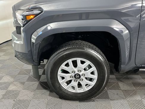 Used 2024 Toyota Tacoma Limited image 11