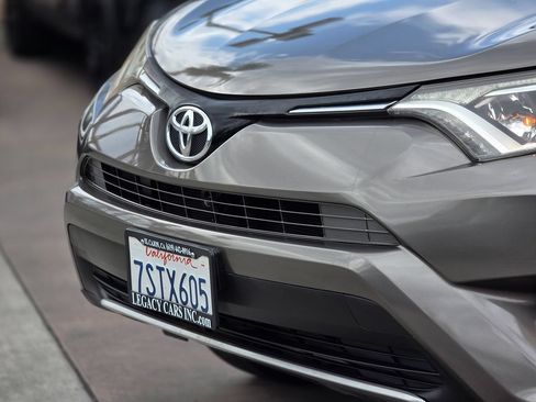 Used 2016 Toyota RAV4 XLE FWD image 7