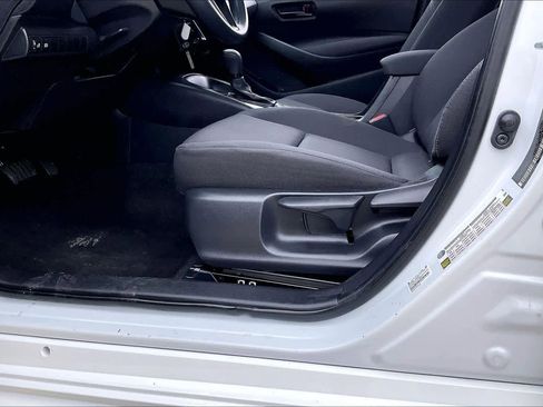 Used 2024 Toyota Corolla LE image 37