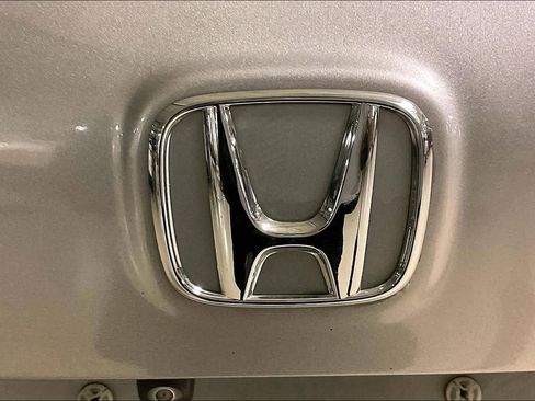 Used 2019 Honda Pilot Touring image 31