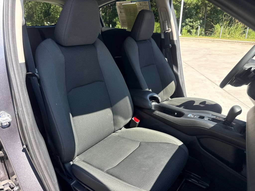 Used 2021 Honda HR-V EX image 35