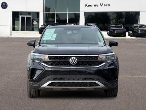 Used 2022 Volkswagen Taos SE image 9